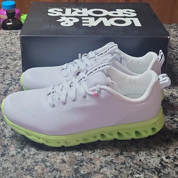 Love & Sports Women's Lace-Up Tech Running Sneakers size 11 new with box & tags - Picture 4 of 12